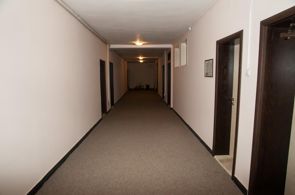 Hostel Izida 2 ドブリチ エクステリア 写真